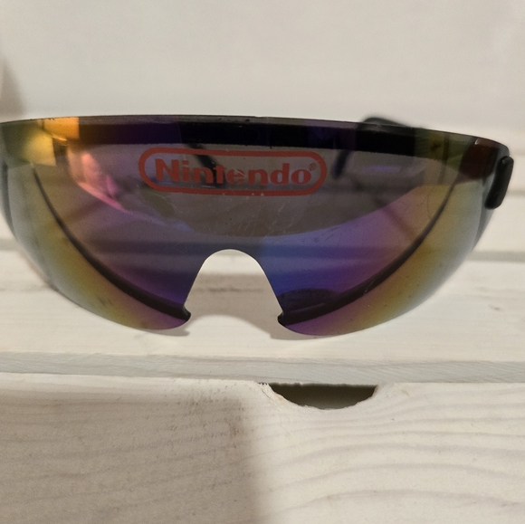 Ultra Rare Vintage Nintendo Sunglasses polarized with "Nintendo" on lenses. - Picture 2 of 6